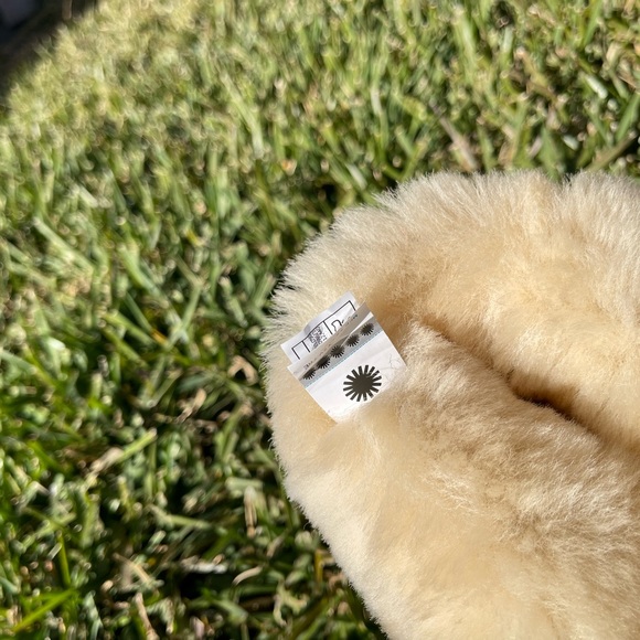 UGG Classic Tall chestnut Size 5 womens winter boots - Picture 9 of 11